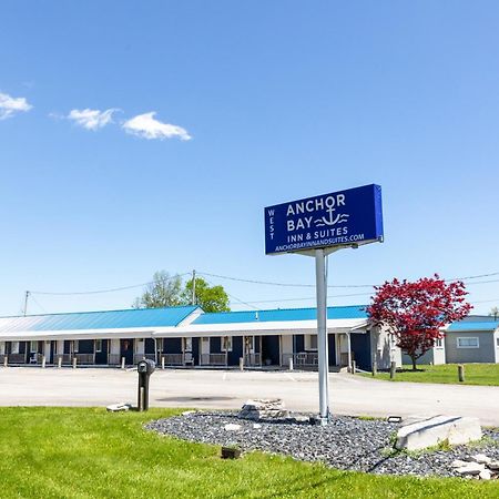 Anchor Bay Inn And Suites Сандаски Экстерьер фото