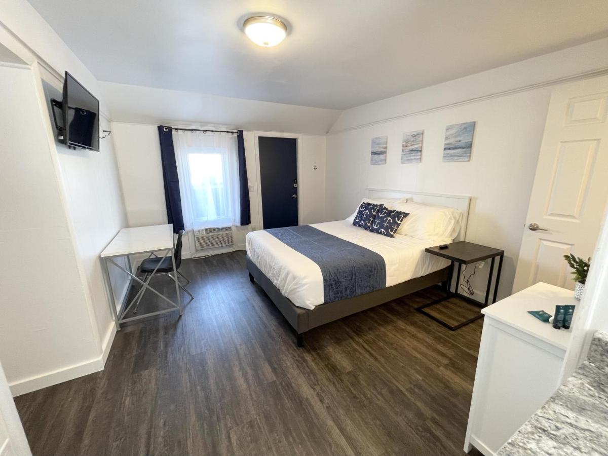 Anchor Bay Inn And Suites Сандаски Экстерьер фото
