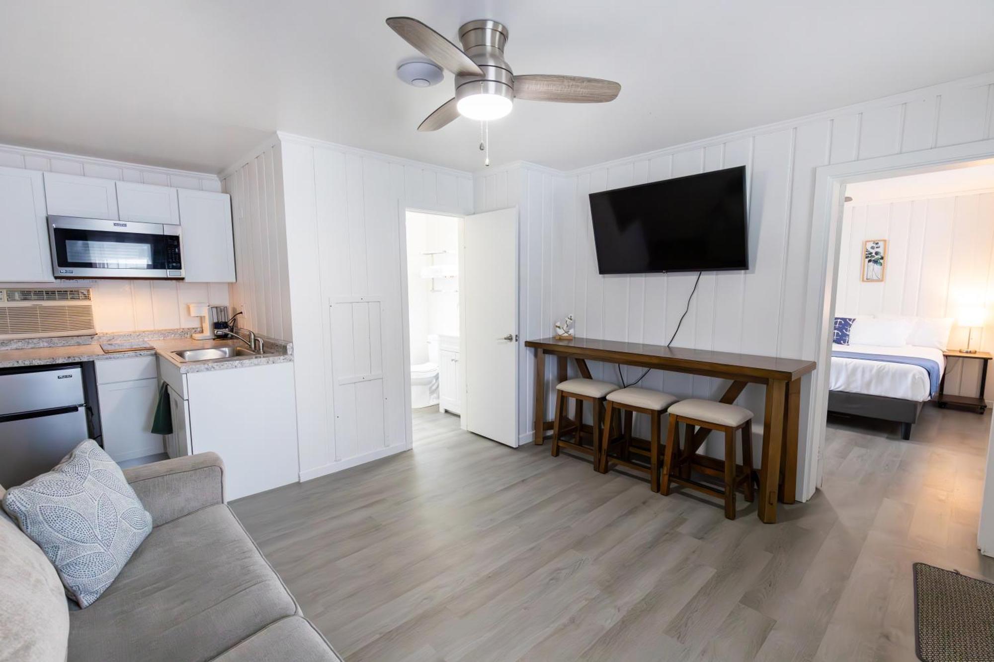 Anchor Bay Inn And Suites Сандаски Номер фото