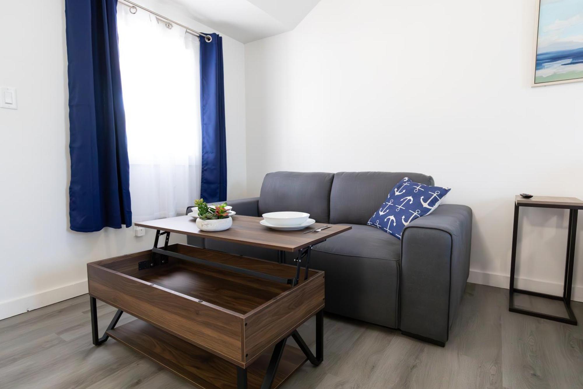 Anchor Bay Inn And Suites Сандаски Номер фото