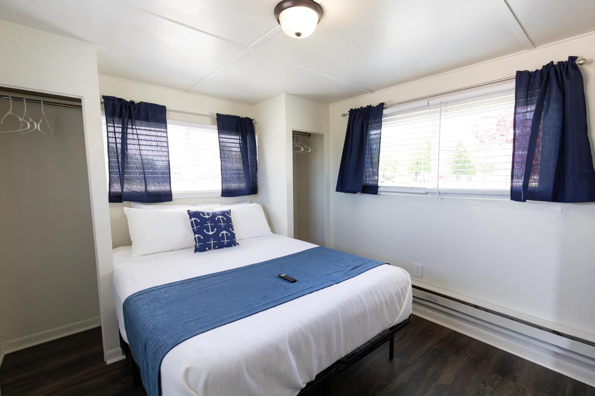Anchor Bay Inn And Suites Сандаски Номер фото