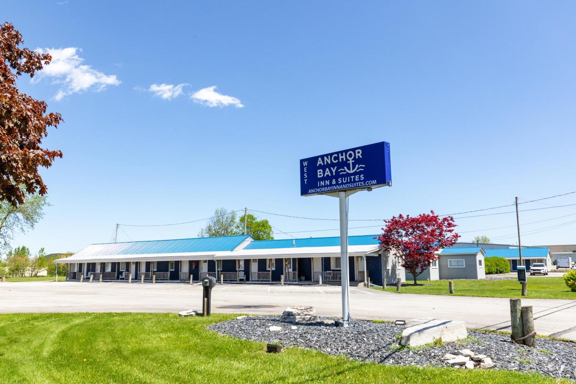 Anchor Bay Inn And Suites Сандаски Экстерьер фото